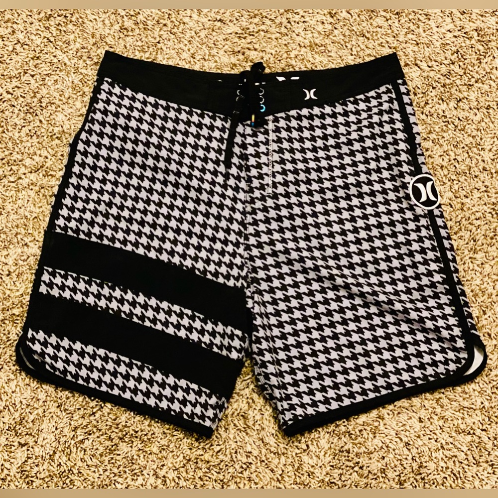 Hurley Phantom Block Party Board shorts, 18”